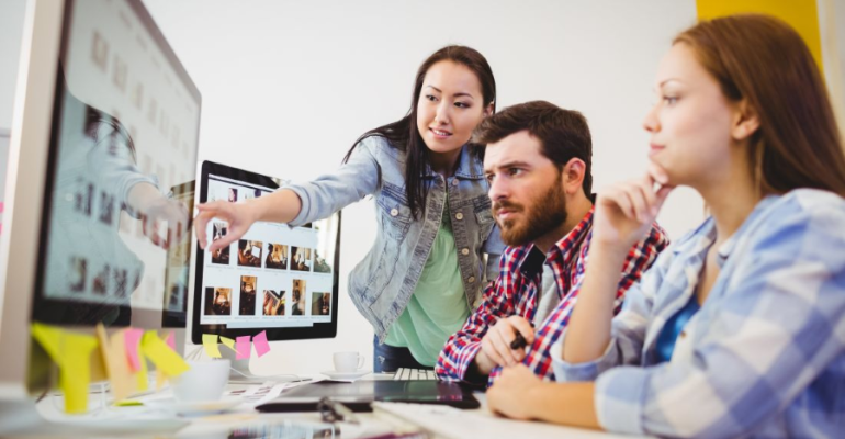 diseño web hecho con IA vs hecho con WordPress